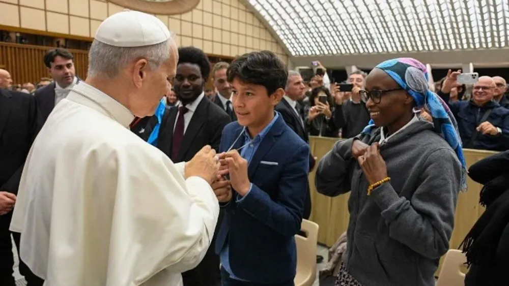 papa-y-movimientos-sociales-m
